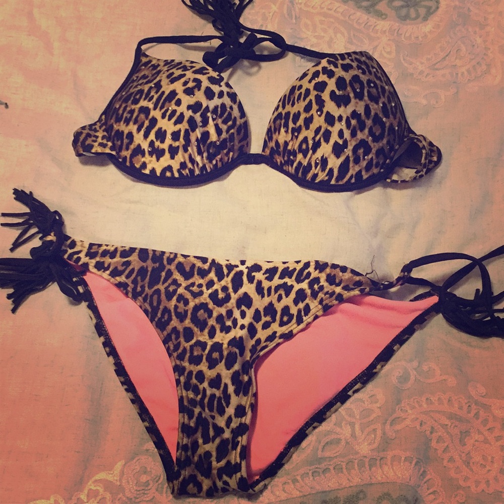 Swim suit